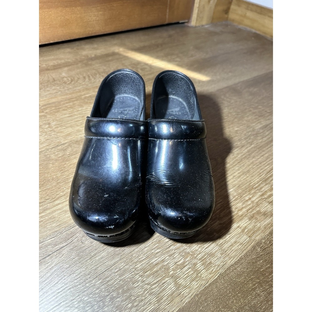 Dansko Professional Black Leather Clogs Women's EU 39 US 8.5 9 Slip On Nurse